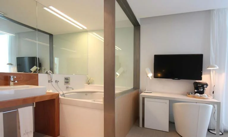 jacuzzi privado del Hotel Alenti en Barcelona