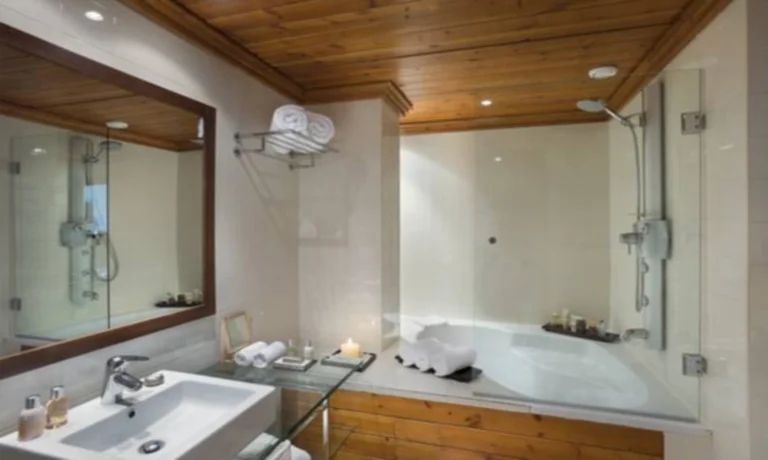 habitacion con jacuzzi