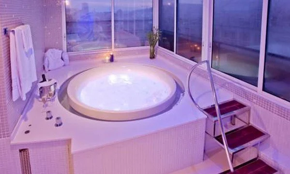 jacuzzi en la Suite