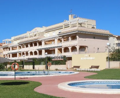 Foto de la piscina con jacuzzi del Apartment Luz del Mediterraneo-1