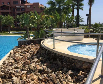 Foto del jacuzzi de exterior del Ático de Lujo Playa Granada, BLUE&GREEN