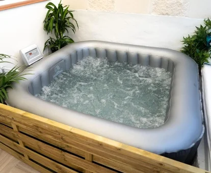 Foto del jacuzzi hinchable de La Calita Escondida II - Jacuzzi & Terrace Private