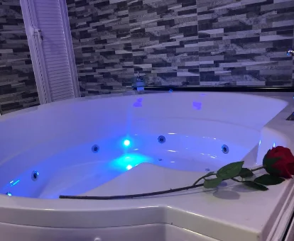 Foto de la bañera de hidromasaje del Loft romántico