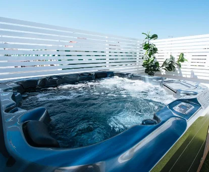 Foto del jacuzzi con chorros de agua del Magno Apartments - Alameda 1851 with Solarium and Jacuzzi