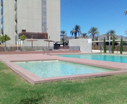 Foto de la piscina de hidromasaje que se encuentra en el complejo Mirador de Calpe