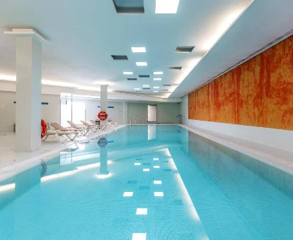 Foto de la piscina cubierta de Ribera del Marlin