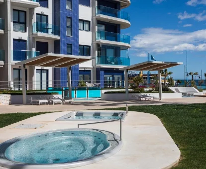 Foto del jacuzzi exterior del Sea Senses south-facing apartment