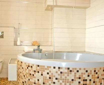 Foto de la bañera de hidromasaje que se encuentra en el Sitges Beach Studio