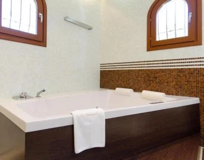 Foto de la Suite con terraza y jacuzzi privado.