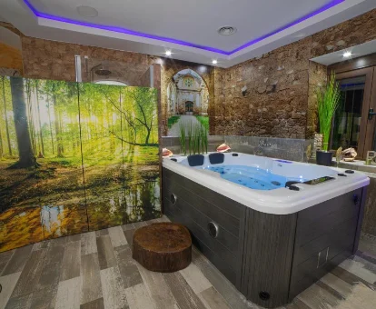 Foto del jacuzzi de los Apartamentos la Veguilla, La Veguilla Deluxe Jacuzzi y La Veguilla Junior