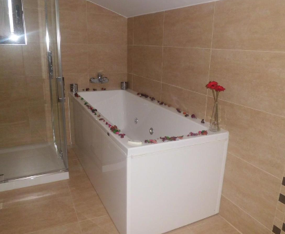 Foto de la bañera de hidromasaje del Apartment Valle de Cepeda