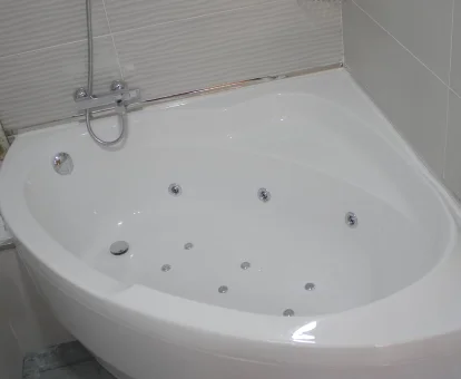 Foto de la bañera de hidromasaje de la Casa A Chairiña y A Revolta