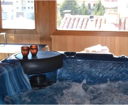 Foto del jacuzzi que se encuentra en la Casa Bielsa 
