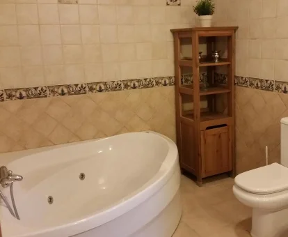 Foto de la bañera de hidromasaje de la Casa Cacheiras