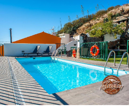Foto de la piscina que se encuentra en la Casa Cueva El Mimo