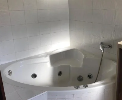 Foto de la bañera de hidromasaje de la Casa de Campo Patricia