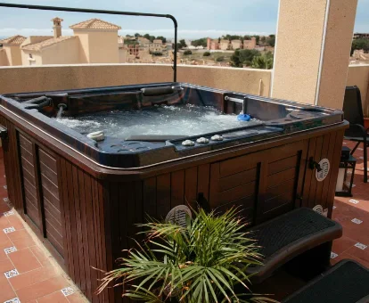 Foto del jacuzzi que se encuentra en la Casa Lanjaron B&B