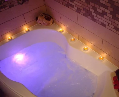 Foto de la bañera de hidromasaje que se encuentra en la Casa Rural Con Jacuzzi en Castellón