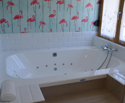 Foto de la bañera de hidromasaje de la Casa Rural Sierra Salvada