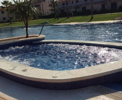 Foto del jacuzzi exterior del Espectacular Chalet Adosado de lujo
