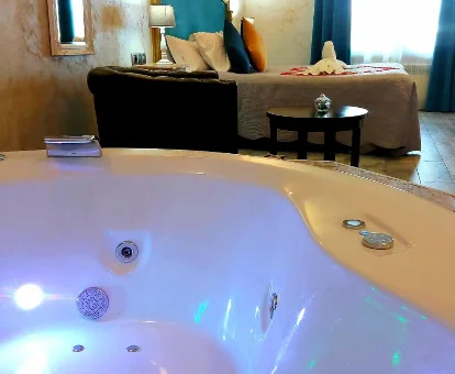 Foto de la habitación con jacuzzi de la Sierra Palomera 2