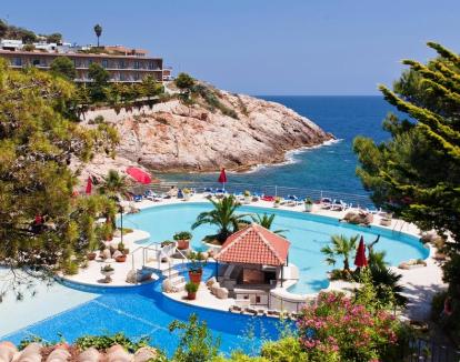 Foto de las instalaciones de este maravilloso hotel con vistas al mar.