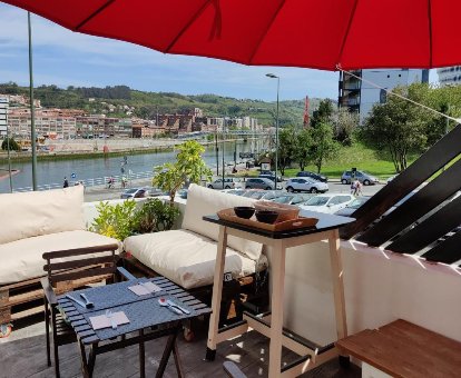 Terraza del apartamento para adultos Amets House en Bilbao