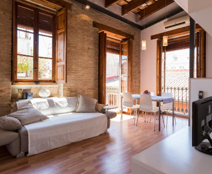 Apartamento exclusivo para mayores de 18 años, Cerrajeros Flat en Valencia