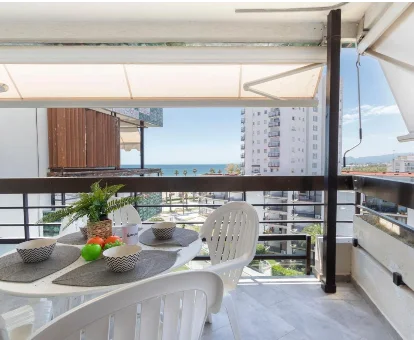 Terraza del apartamento para adultos Formentor Arysal II en Salou
