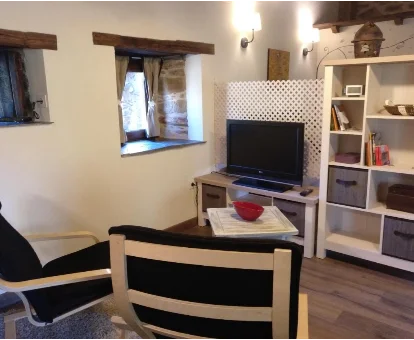 Hospedaje exclusivo para adultos, llamado Casa Rural Calma del Lago en Triufé