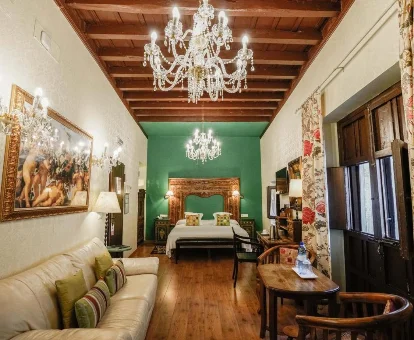 Instalaciones del hotel para adultos Rey Moro en Sevilla