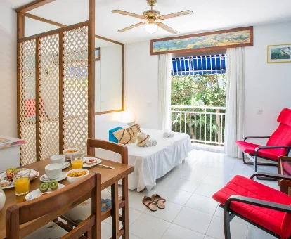 Interior de los apartamentos Estel Blanc - Solo adultos en Cala en Blanes