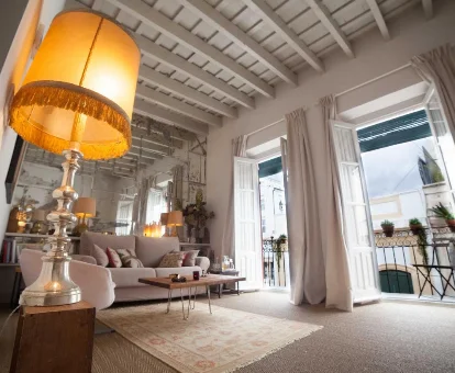 Lujoso apartamento para adultos situado en sevilla. Eva Recommends Sentencia