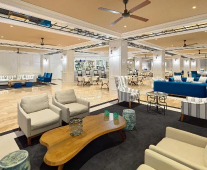 Zona de descanso del lobby. Hotel H10 Delfín - Adults Only