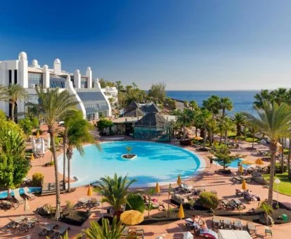 Instalaciones del Hotel H10 Timanfaya en Playa Blanca 
