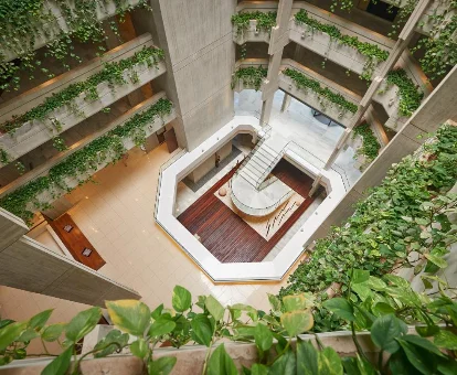 Interior del hotel Hipotels Mediterraneo - Adults Only en Sa Coma