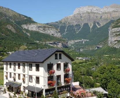 Hotel para adultos Bellavista Ordesa en Torla
