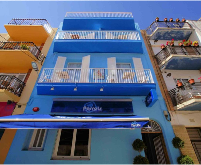 Hotel para adultos Parrots Sitges en Sitges