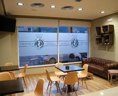 Hotel centrico, ubicado en Oviedo y llamado 