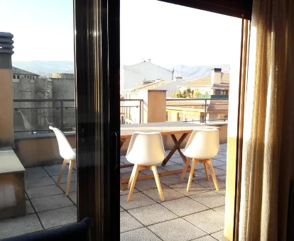 Terraza del apartamento para adultos Loft Cal Richi en Temp