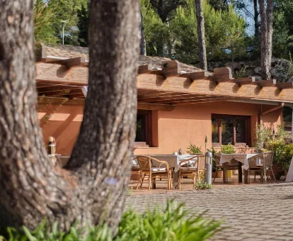 Hotel para adultos Mas Ses Vinyes en Begur