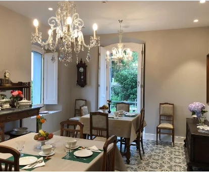 Villa Marta, alojamiento para +18 años, situado en Villanueva de Ardisana