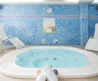 Jacuzzi del hoel con spa Arena Beach en Corralejo