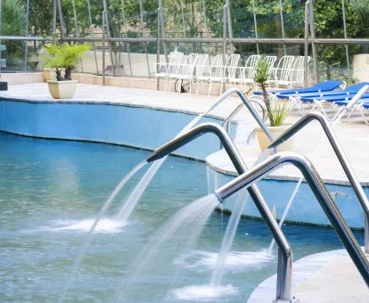 Piscina ubicada en el Hotel con Spa Balneario de la Virgen en Jaraba