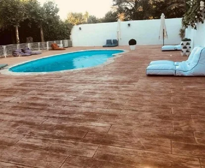 Piscina al aire libre del Hotel con spa Emperatriz III, Santa Marta de Tormes
