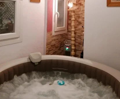 Jacuzzi con hidromasaje del  Chalet Centro de Extremadura en Calamonte