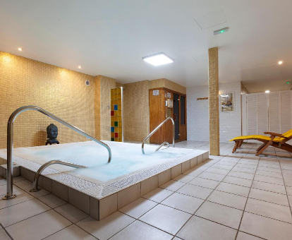 Jacuzzi de hidromasaje del spa ubicado en el Hotel Araxa, Palma de Mallorca. 