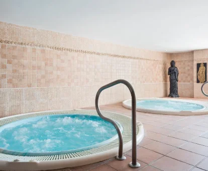 Bañeras de hidromasaje del Hotel Best Benalmadena, ubicado en la localidad de Benalmádena