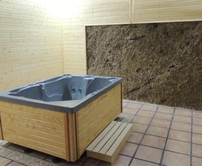 Zona spa del Hotel RUlas Las Abadias en San Felices