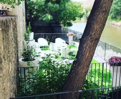 Terraza del alojamiento con spa Molino Grande del Duratón en San Miguel de Bernúy
